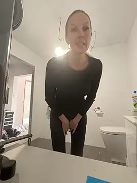 MaviePearl live sex cam