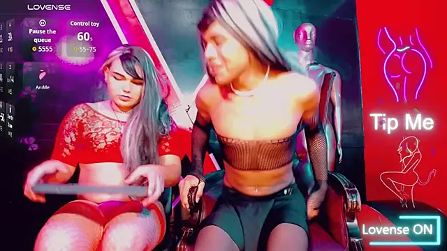 Cristal_and_noha live sex cam