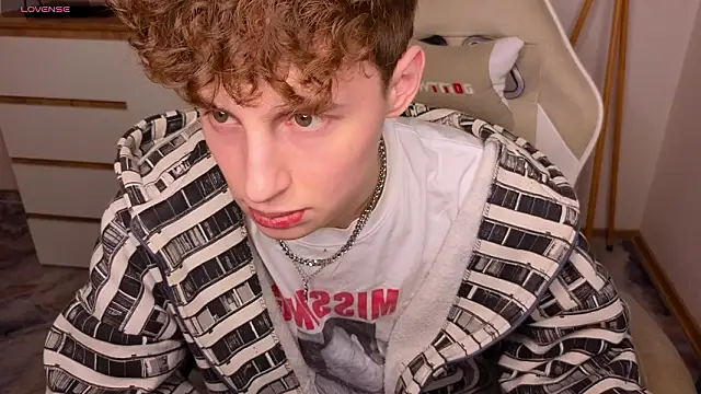 crisp1n live sex cam