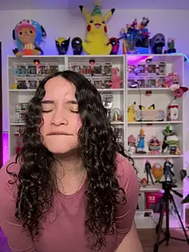 Sweet_sully__ live sex cam