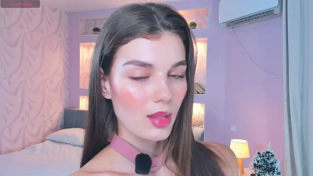 FloraDobb live sex cam