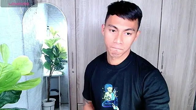 PinooyMilker's cam snapshot