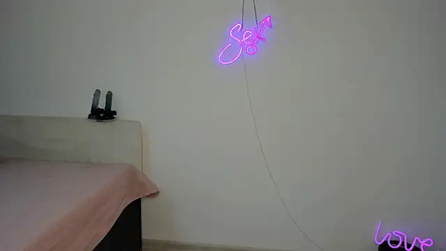 Bitch_Coin's cam snapshot