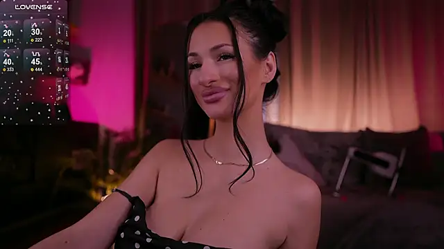 JessicaVerse's cam snapshot