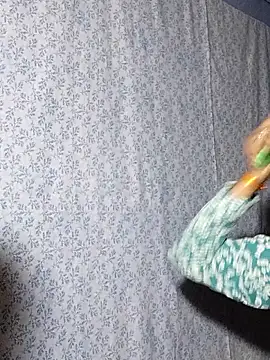 Hot-Pooja25 live sex cam