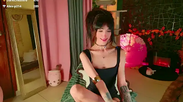 Ari-Nana live sex cam