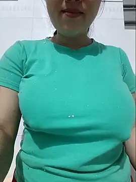 Shine_Mai live sex cam