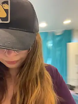 DienkaGreen live sex cam