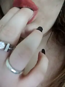 SWEETLUNA077 live sex cam