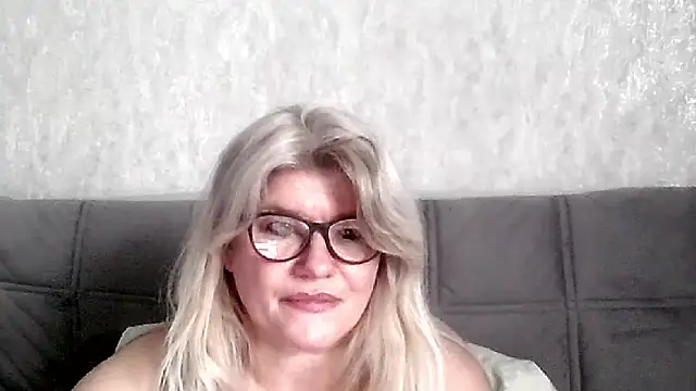 Diana_49 live sex cam