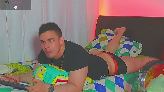 Regansmiths live sex cam