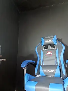 DickMasterfindom live sex cam