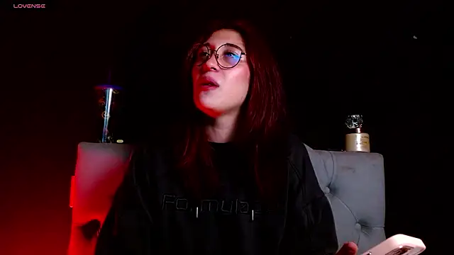 Red-moon1 live sex cam