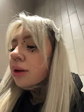 Chiibi's cam snapshot