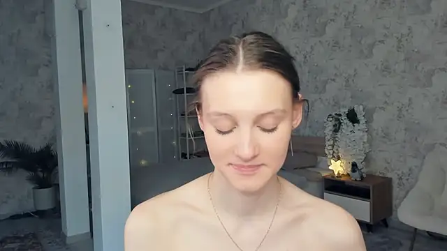 LianneBynon's cam snapshot