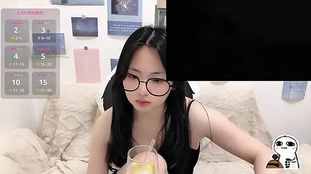 LiLiYbaby's cam snapshot