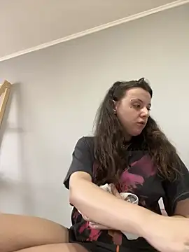 bunnythetailor's cam snapshot