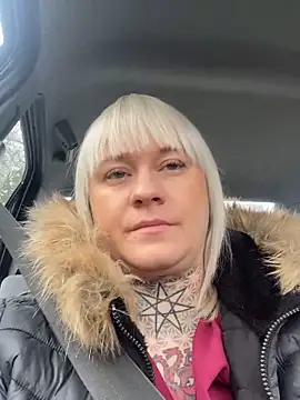 Sayuriii live sex cam