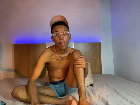 DavidLondo live sex cam