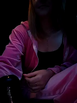 YOOUR_EVAA live sex cam