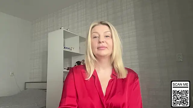 Blondie_xoxoxo's cam snapshot