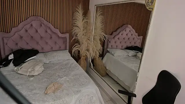 Starbutterflyy_'s cam snapshot