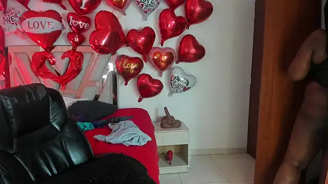 Ebonynaughty's cam snapshot