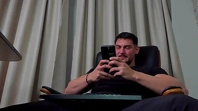 ClintMasters live sex cam