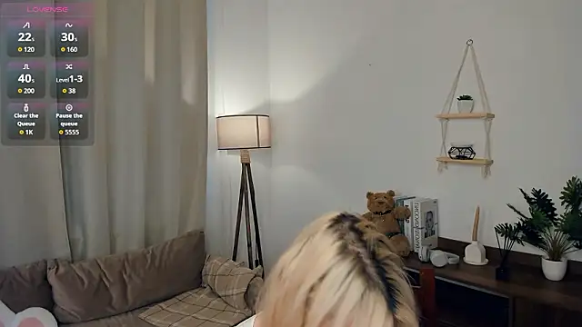 LaureMestler live sex cam