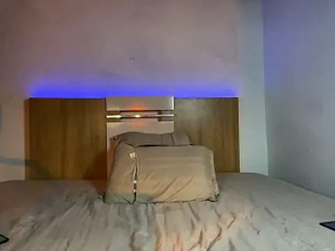 DavidLondo live sex cam