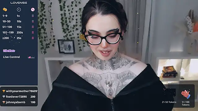 Dixi_Pixi_'s cam snapshot