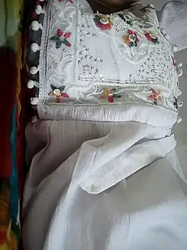 LOVELYKAJALBHABHI's cam snapshot