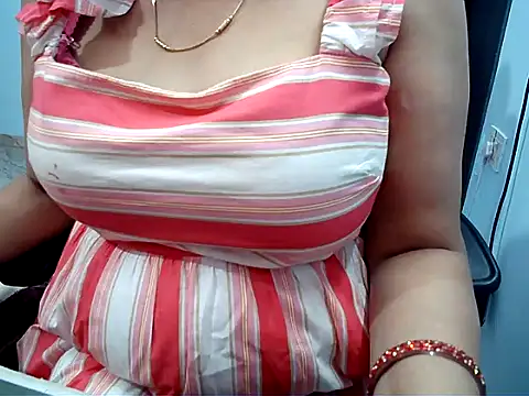 Nagma_housewife's cam snapshot