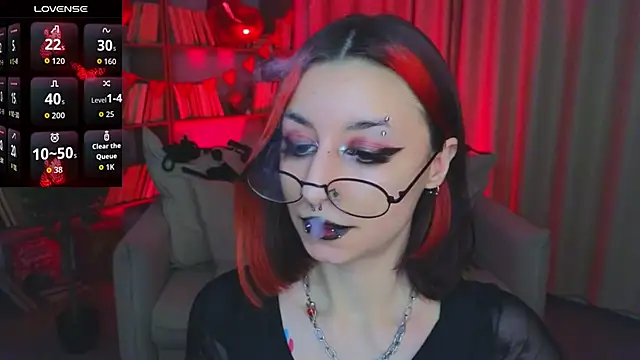 Mistress__Marcelline's cam snapshot