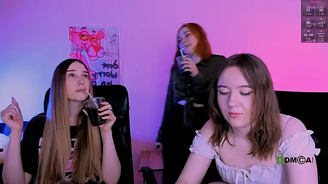 casey_meow_'s cam snapshot