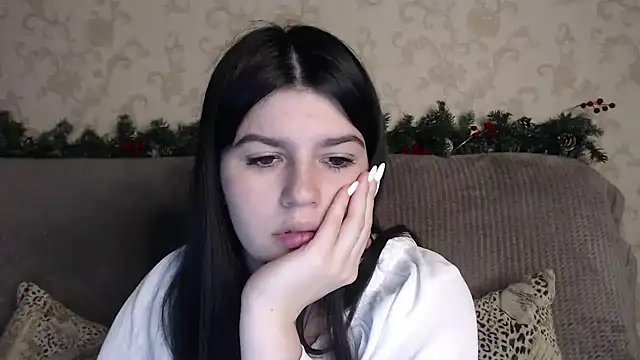 KisaModel's cam snapshot