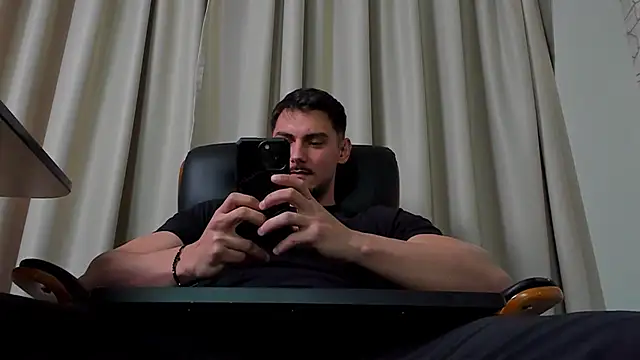 ClintMasters live sex cam