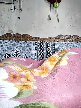 BadBoySmoker7070 live sex cam