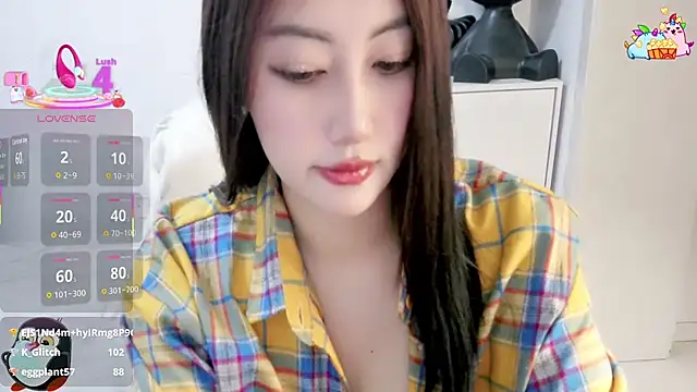 XIAOFENG-2025 live sex cam