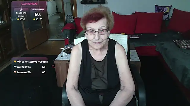 HeisseomaOriginal live sex cam