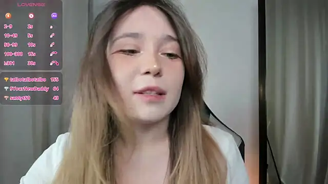 Lina_Glow's cam snapshot