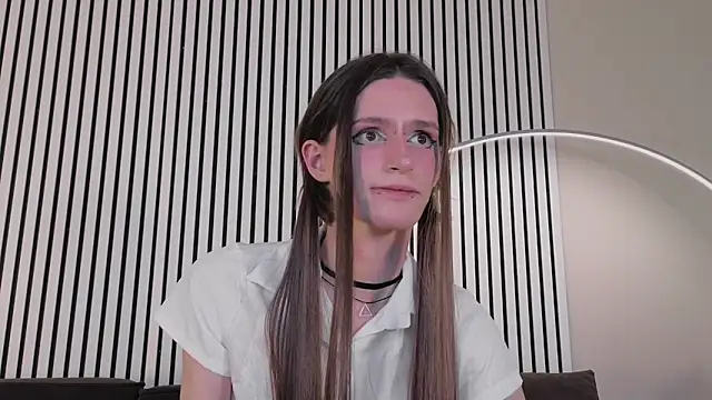 madi_snow live sex cam
