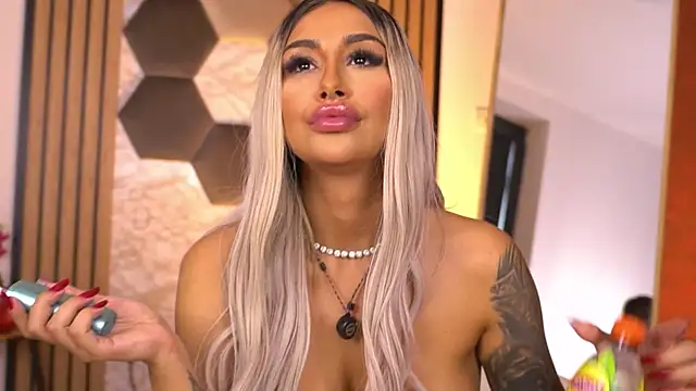 GoldenAmber live sex cam