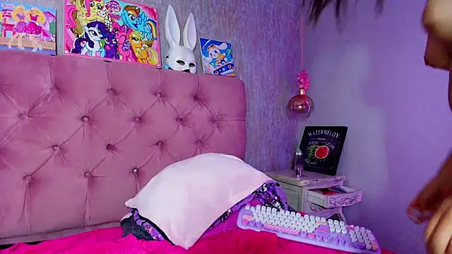 laurenelove's cam snapshot