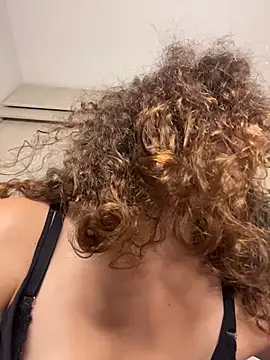 uniquerossie's cam snapshot