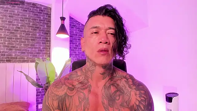 Dantesuarez28 live sex cam