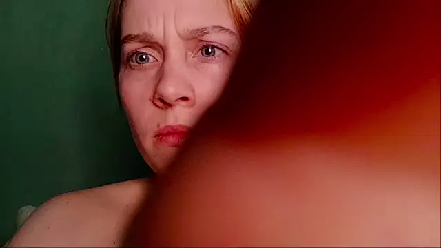 MillyVillage's cam snapshot