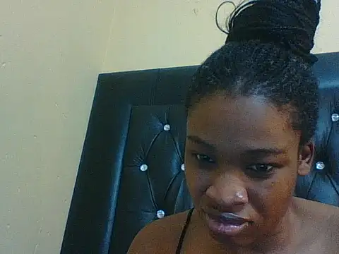 Juicylipss88's cam snapshot