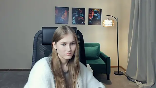 LoiseDumez's cam snapshot