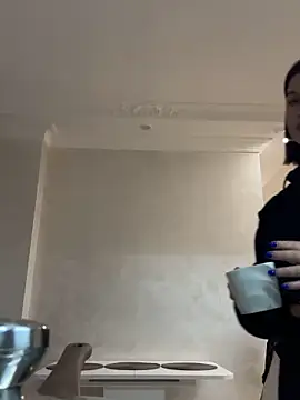 KikiWatson live sex cam